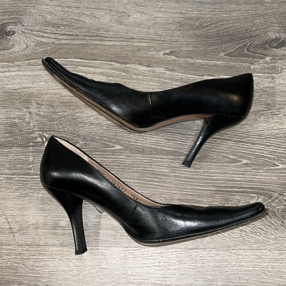 Kenneth Cole NY Vintage Black Classic Pump Size 7.5 - Picture 4 of 5